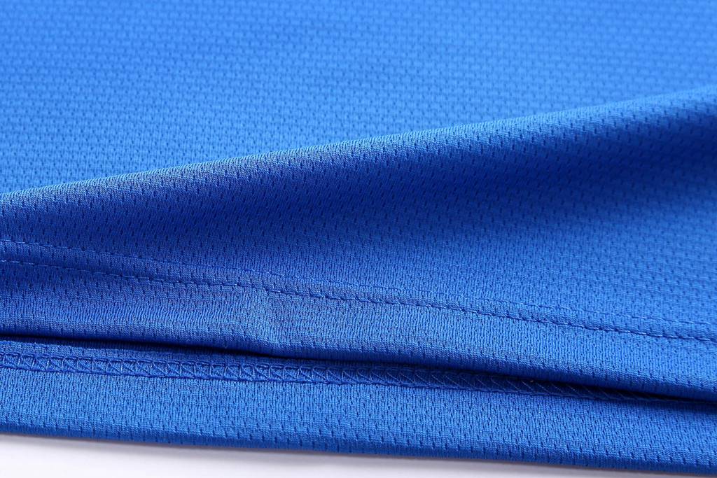 修身運(yùn)動短袖 舒適透氣跑步訓(xùn)練速干T恤細(xì)節(jié)展示