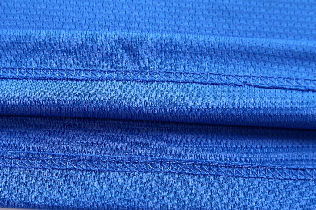 修身運(yùn)動短袖 舒適透氣跑步訓(xùn)練速干T恤細(xì)節(jié)展示