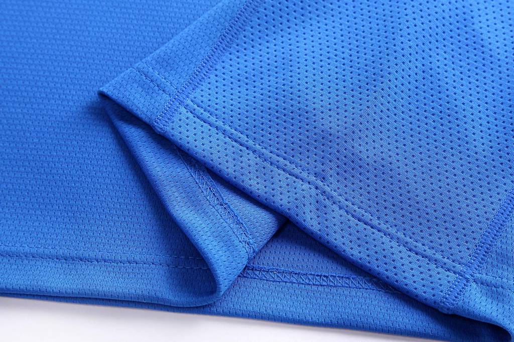 修身運(yùn)動短袖 舒適透氣跑步訓(xùn)練速干T恤細(xì)節(jié)展示