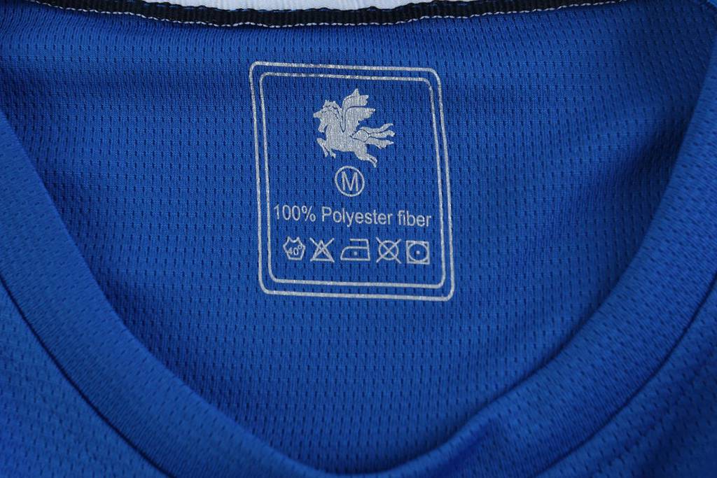 修身運(yùn)動短袖 舒適透氣跑步訓(xùn)練速干T恤細(xì)節(jié)展示