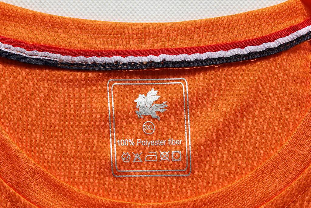 修身運(yùn)動短袖 舒適透氣跑步訓(xùn)練速干T恤細(xì)節(jié)展示