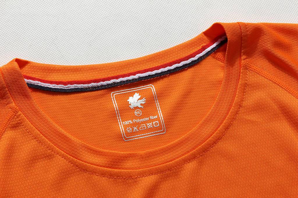 修身運(yùn)動短袖 舒適透氣跑步訓(xùn)練速干T恤細(xì)節(jié)展示